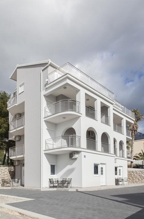 Villa Klara Guest House Baška Voda Exterior foto